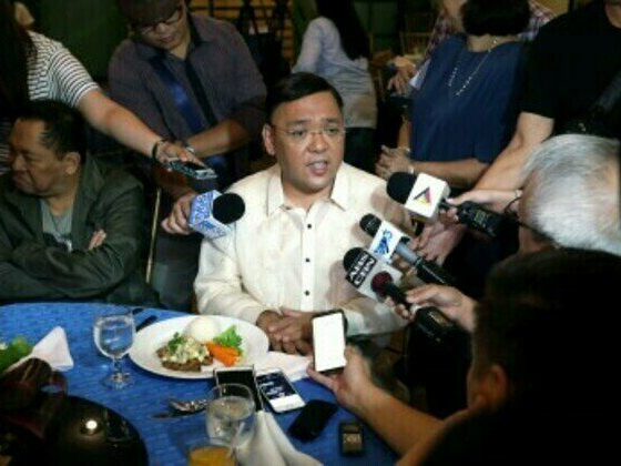 Senatorial bet fights for responsible freedom of expression