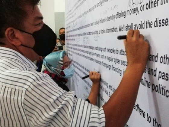 Comelec assures counting machines' integrity intact